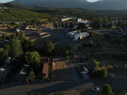 $53,000 | 563 Shasta Avenue, Weed, CA 96094