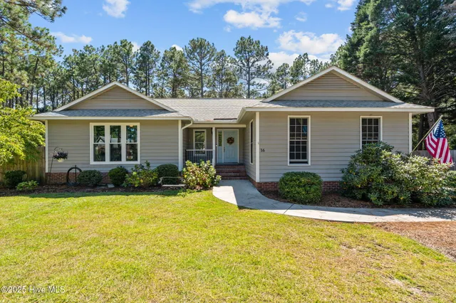 $395,000 | 16 Monmouth Court, Pinehurst, NC 28374