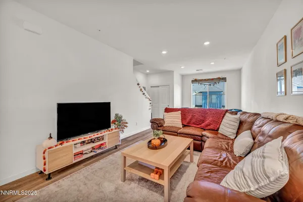 $359,000 | 585 Logan Jacob Lane, Reno, NV 89503