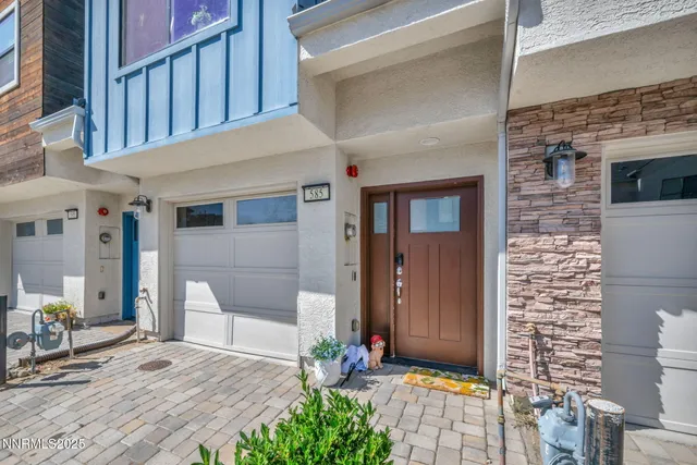 $379,500 | 585 Logan Jacob Lane, Reno, NV 89503