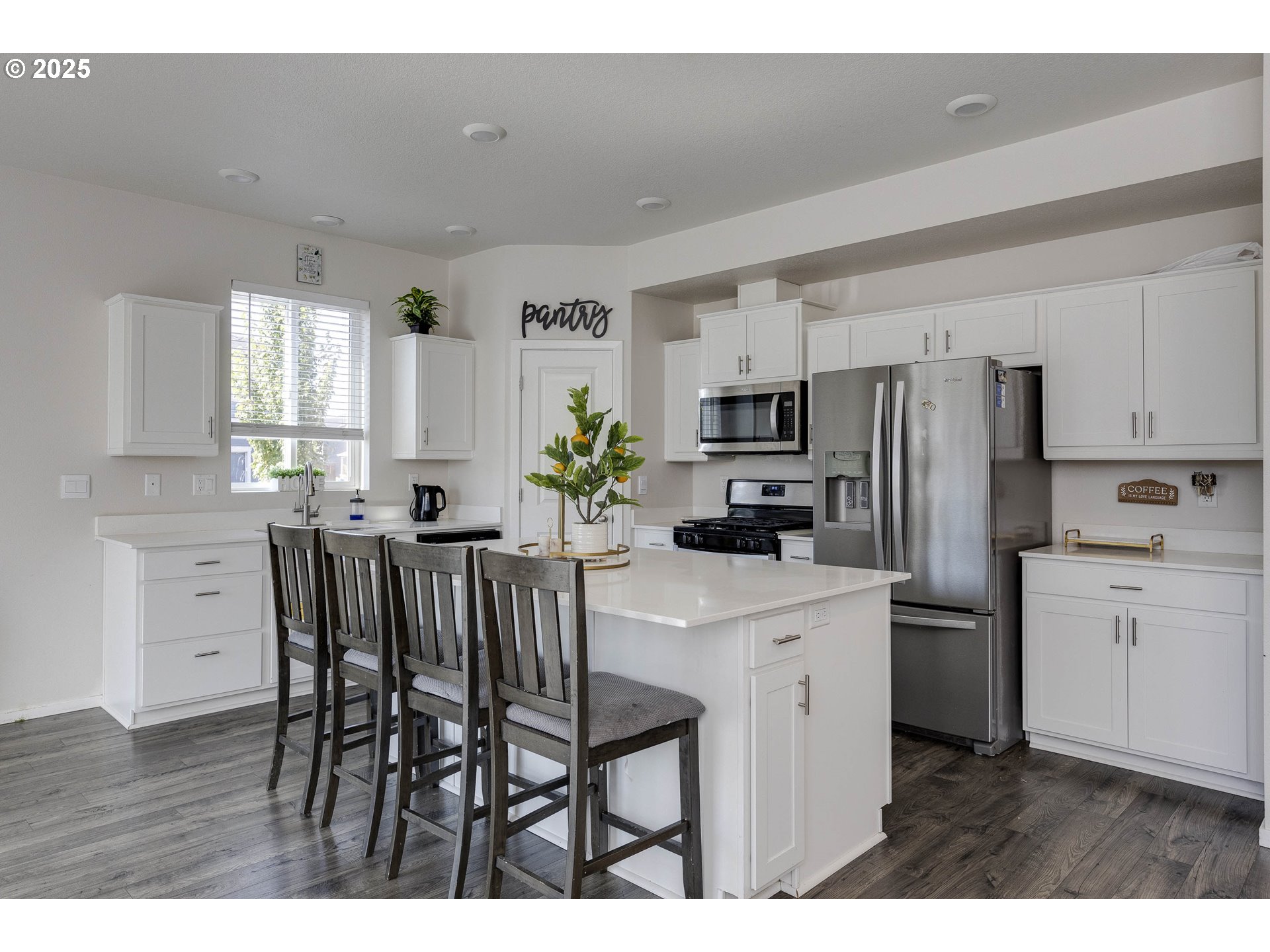 402 Himalaya St. Northeast Salem, OR 97301 - Photo 18 of 44