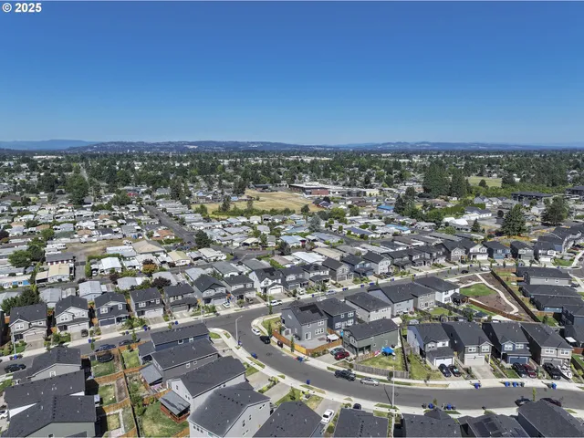 $519,970 | 402 Himalaya St. Northeast, Salem, OR 97301