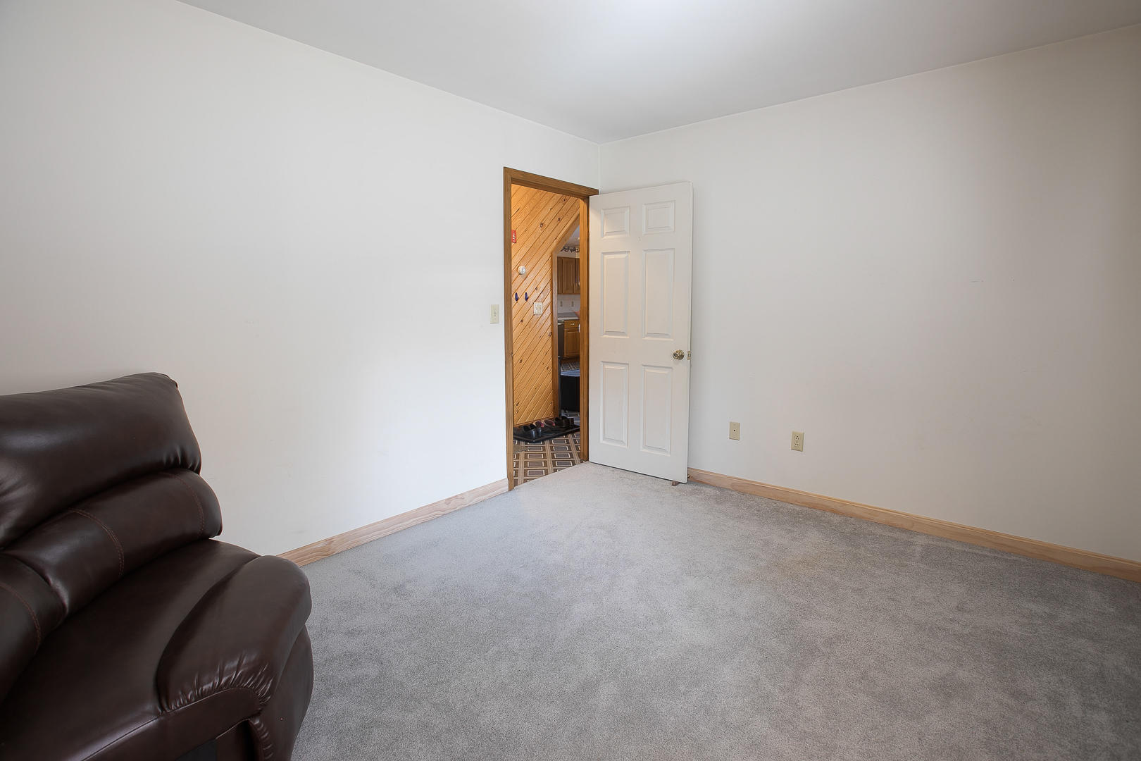 26 Boston Road Winterport, ME 04496 - Photo 20 of 41 bedroom4-2