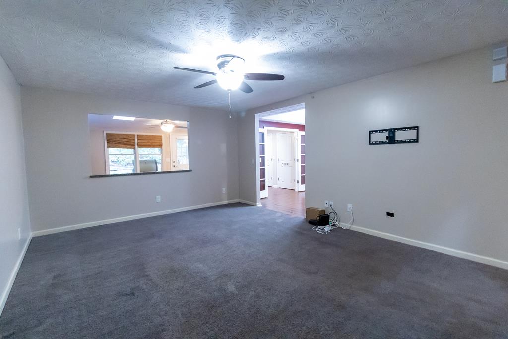 2525 Norris Road, Unit 36 Columbus, GA 31907 - Photo 10 of 28 a view of an empty room with a window