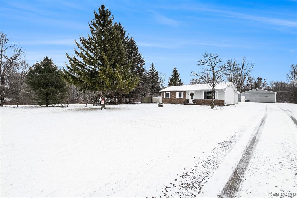 1318 East Burnside Road North Branch, MI 48461 - Photo 37 of 42