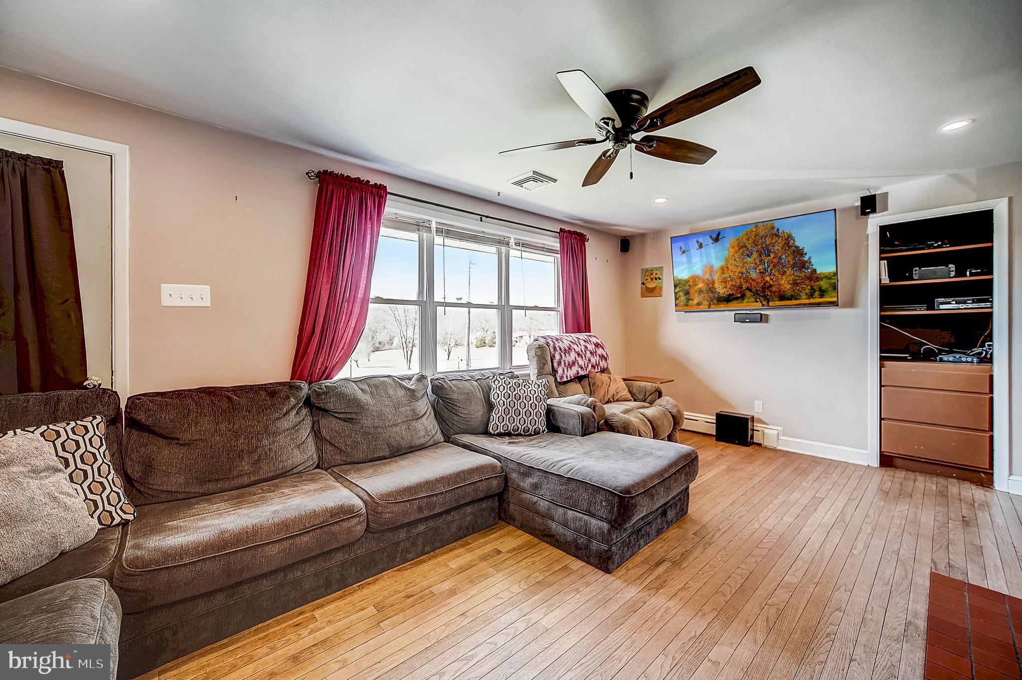 409 East Moyer Road Pottstown, PA 19464 - Photo 5 of 50 Gallery Image 5