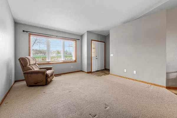 $273,500 | 2406 4th Street Northeast, Waseca, MN 56093