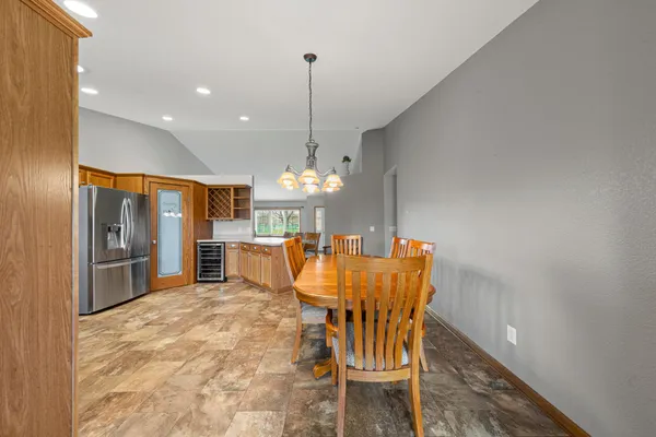 $273,500 | 2406 4th Street Northeast, Waseca, MN 56093