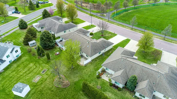 $273,500 | 2406 4th Street Northeast, Waseca, MN 56093