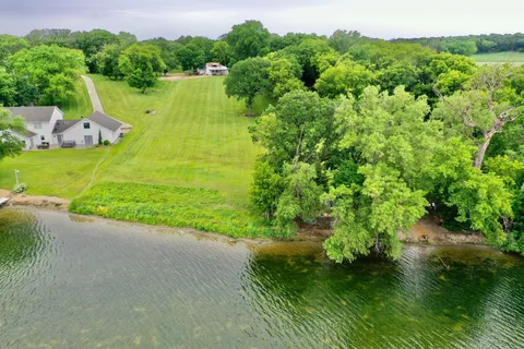 $750,000 | 5861 Highway 71 Northeast, Willmar, MN 56201