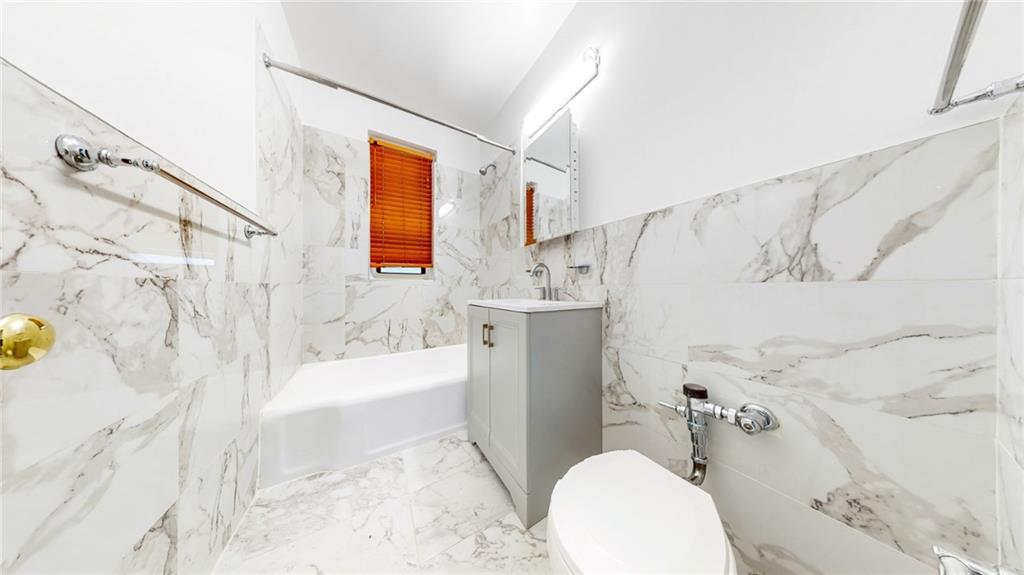 385 Argyle Road, Unit 2K Brooklyn, NY 11218 - Photo 9 of 13