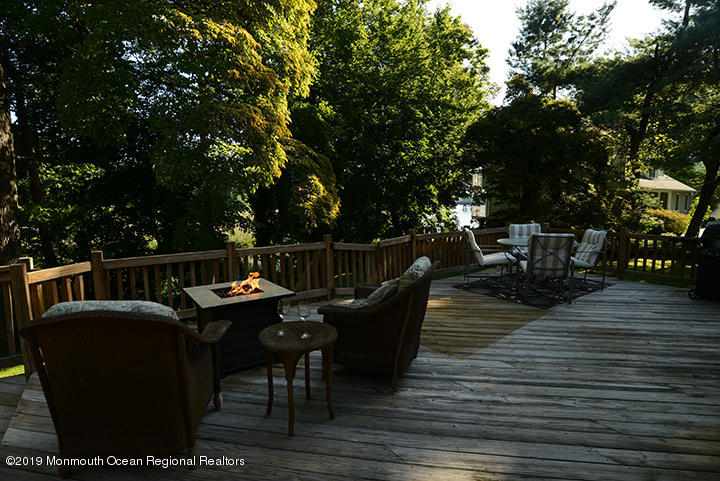 85 Hubbard Avenue Red Bank, NJ 07701 - Photo 12 of 25 DSC_2308
