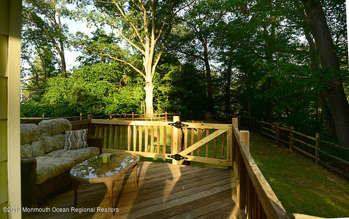 85 Hubbard Avenue Red Bank, NJ 07701 - Photo 14 of 25 DSC_2468