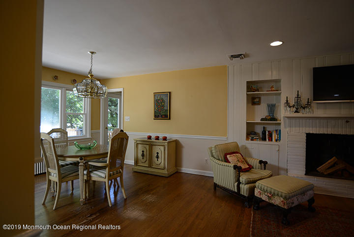 85 Hubbard Avenue Red Bank, NJ 07701 - Photo 19 of 25 DSC_2351