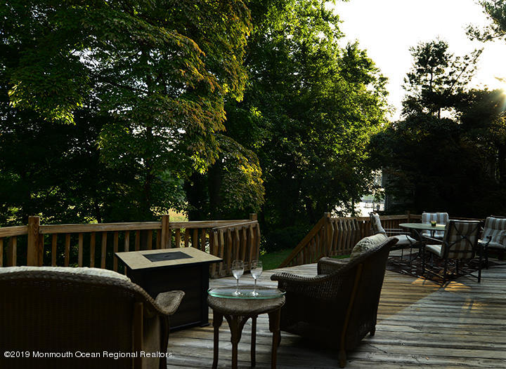 85 Hubbard Avenue Red Bank, NJ 07701 - Photo 21 of 25 DSC_2472