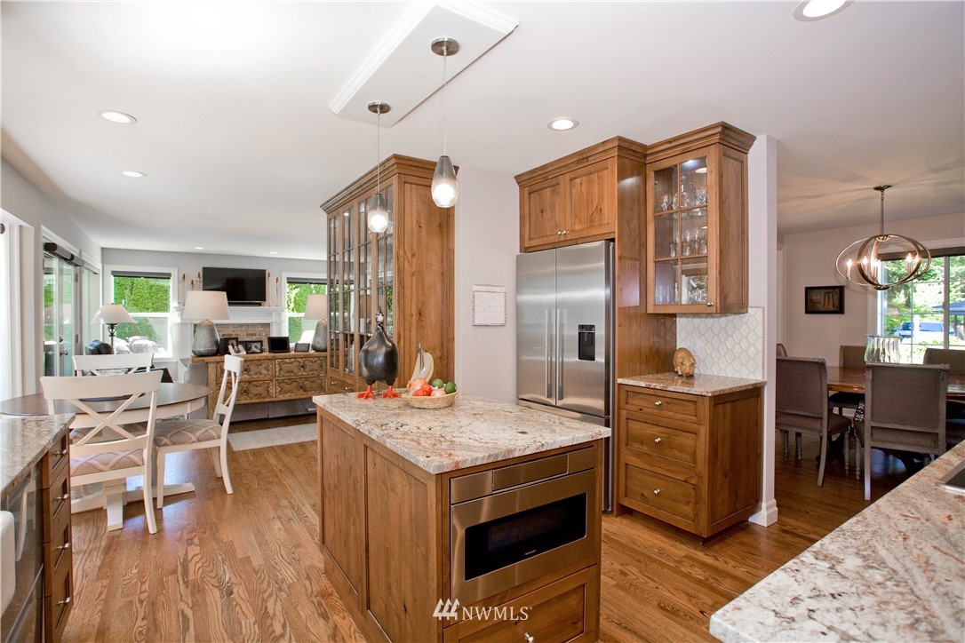 830 14th Street Southwest Edmonds, WA 98020 - Photo 9 of 25