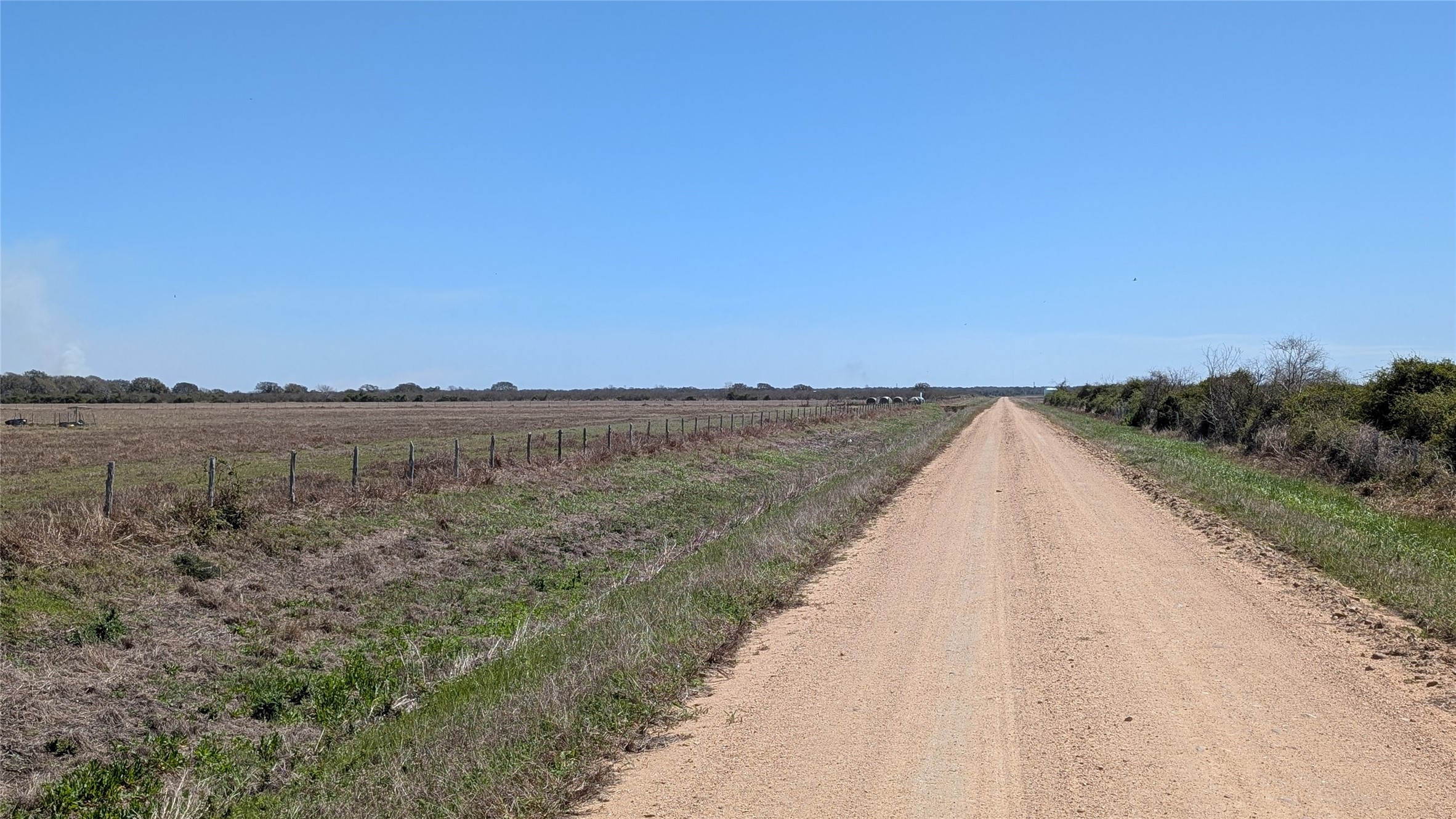 0 Cr 211 - Sless Road Louise, TX 77455 - Photo 11 of 11 a view of lake and city