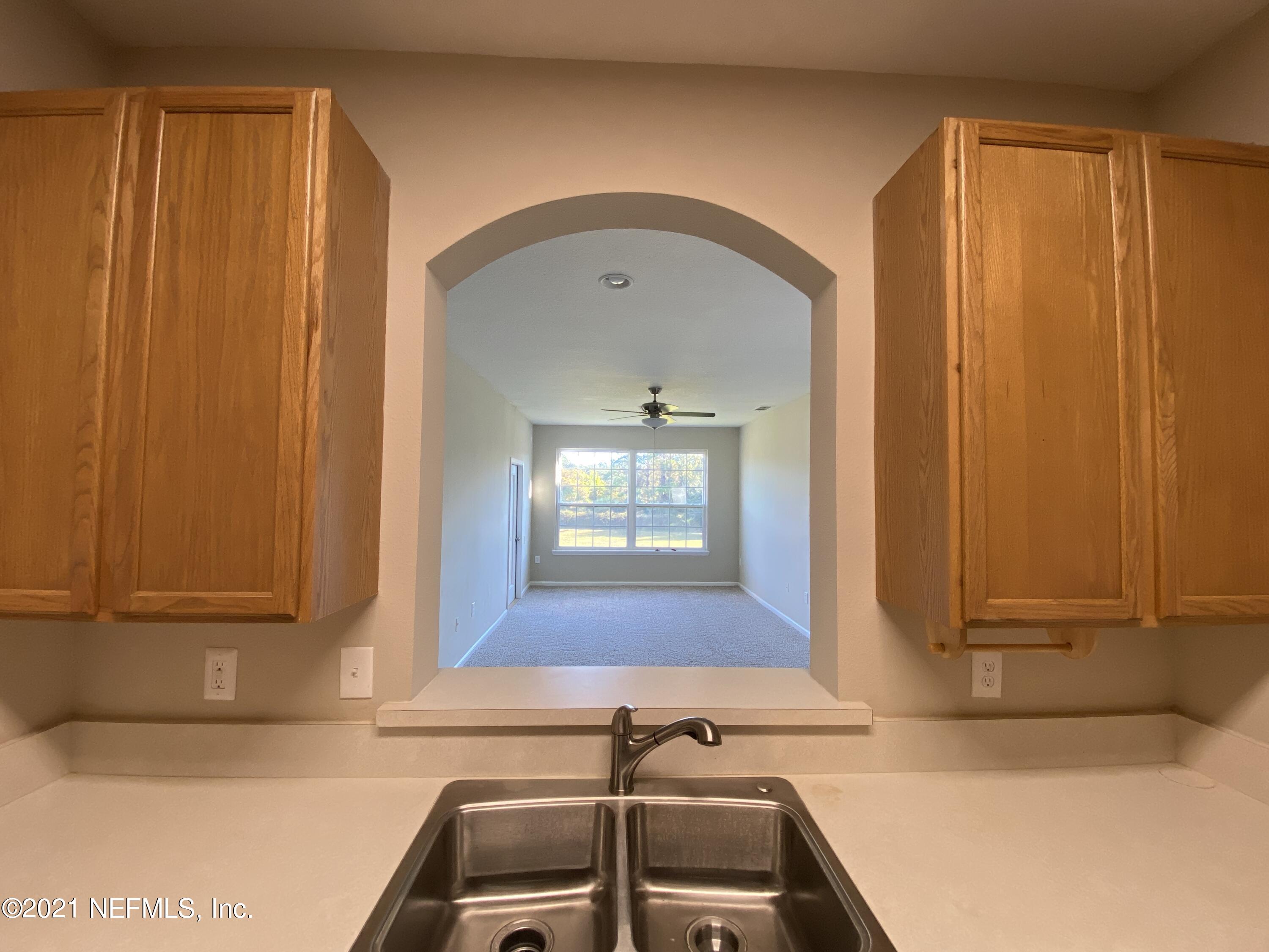 10550 Baymeadows Road, Unit 909 Jacksonville, FL 32256 - Photo 4 of 13 IMG-0545