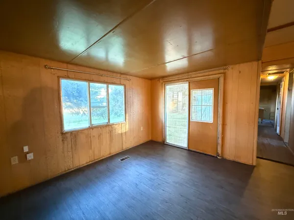 $60,000 | 102 East Woodworth Street, Uniontown, WA 99179