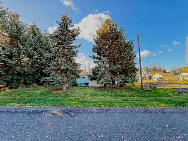 $60,000 | 102 East Woodworth Street, Uniontown, WA 99179