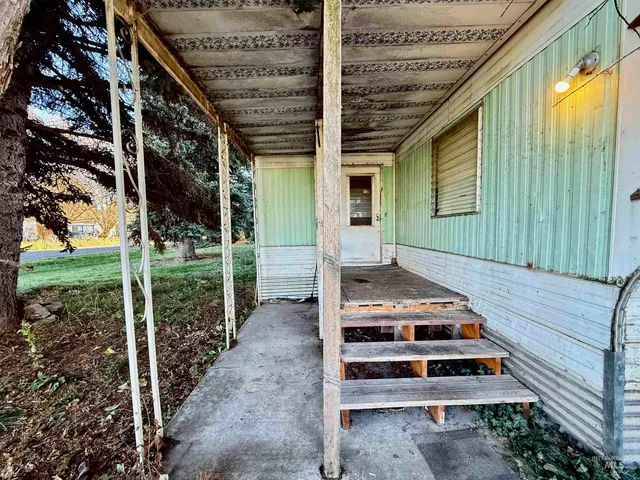 $99,000 | 102 East Woodworth Street, Uniontown, WA 99179