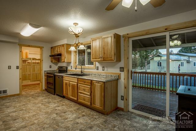10563 Southeast Prairie Schooner Road Prineville, OR 97754 - Photo 8 of 25 Additional Photo