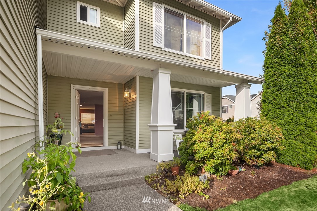 14582 Southeast 154th Street Renton, WA 98058 - Photo 2 of 23 Gallery Image 2