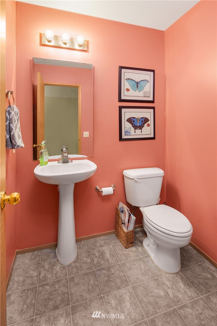 14582 Southeast 154th Street Renton, WA 98058 - Photo 11 of 23 Gallery Image 11