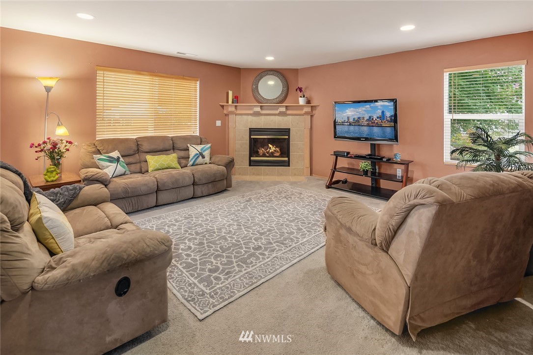 14582 Southeast 154th Street Renton, WA 98058 - Photo 8 of 23 Gallery Image 8