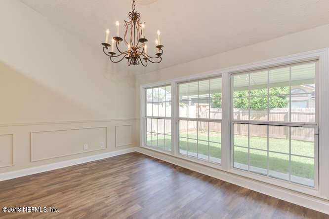 39 Solana Road Ponte Vedra Beach, FL 32082 - Photo 19 of 32 a view of a room with a large window