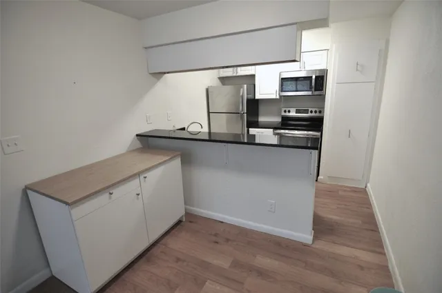 $1,395 | 2207 Leon Street, Unit 201, Austin, TX 78705