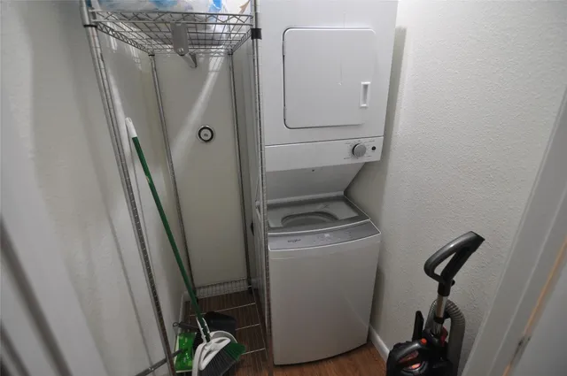 $1,395 | 2207 Leon Street, Unit 201, Austin, TX 78705