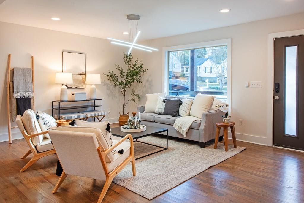 331 Eleanor Street Southeast Atlanta, GA 30317 - Photo 5 of 51