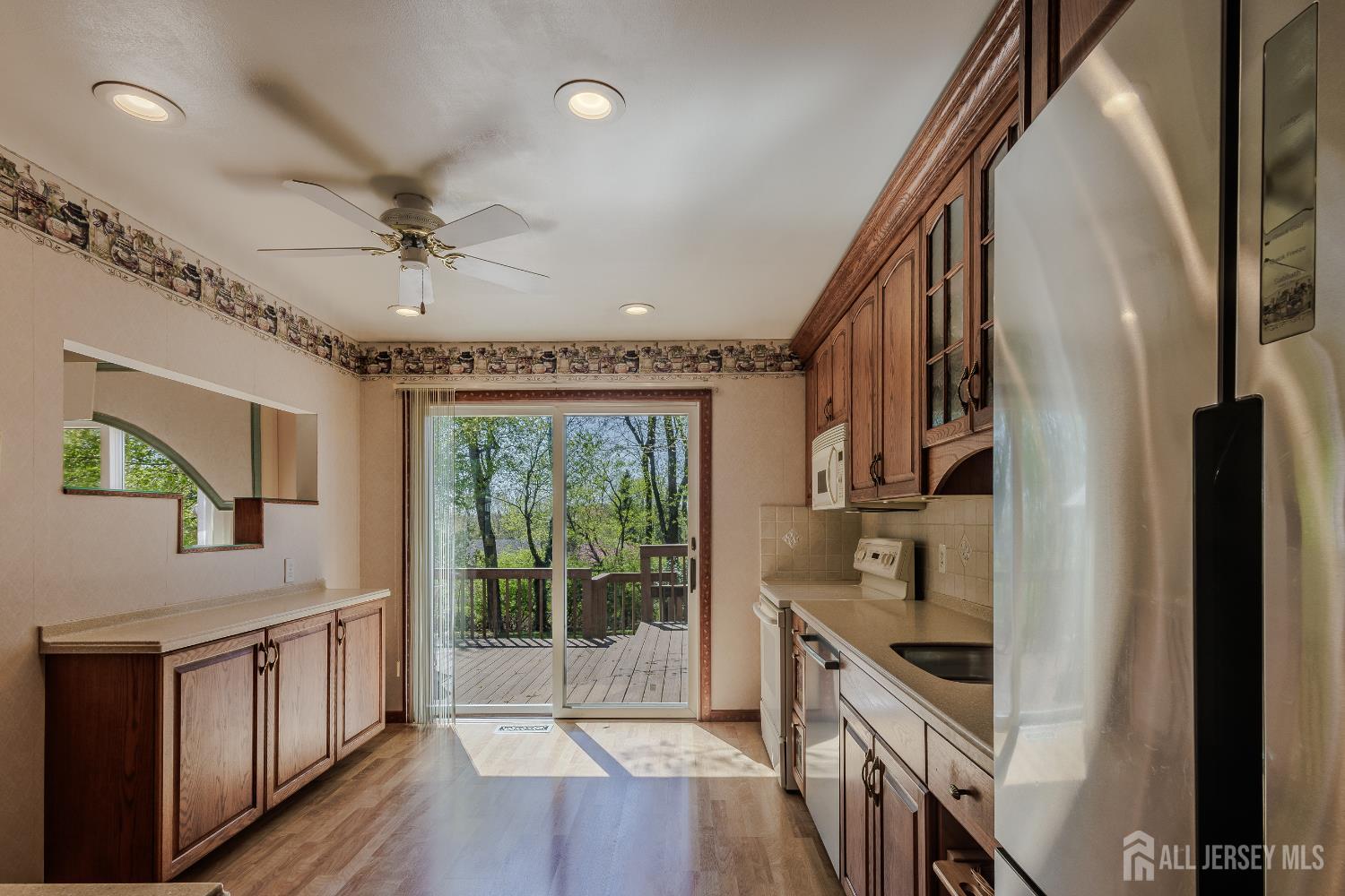 24 Clearview Road East Brunswick, NJ 08816 - Photo 13 of 37