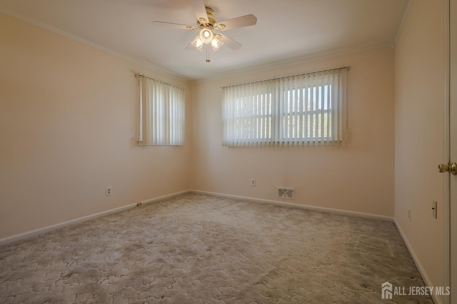 24 Clearview Road East Brunswick, NJ 08816 - Photo 18 of 37