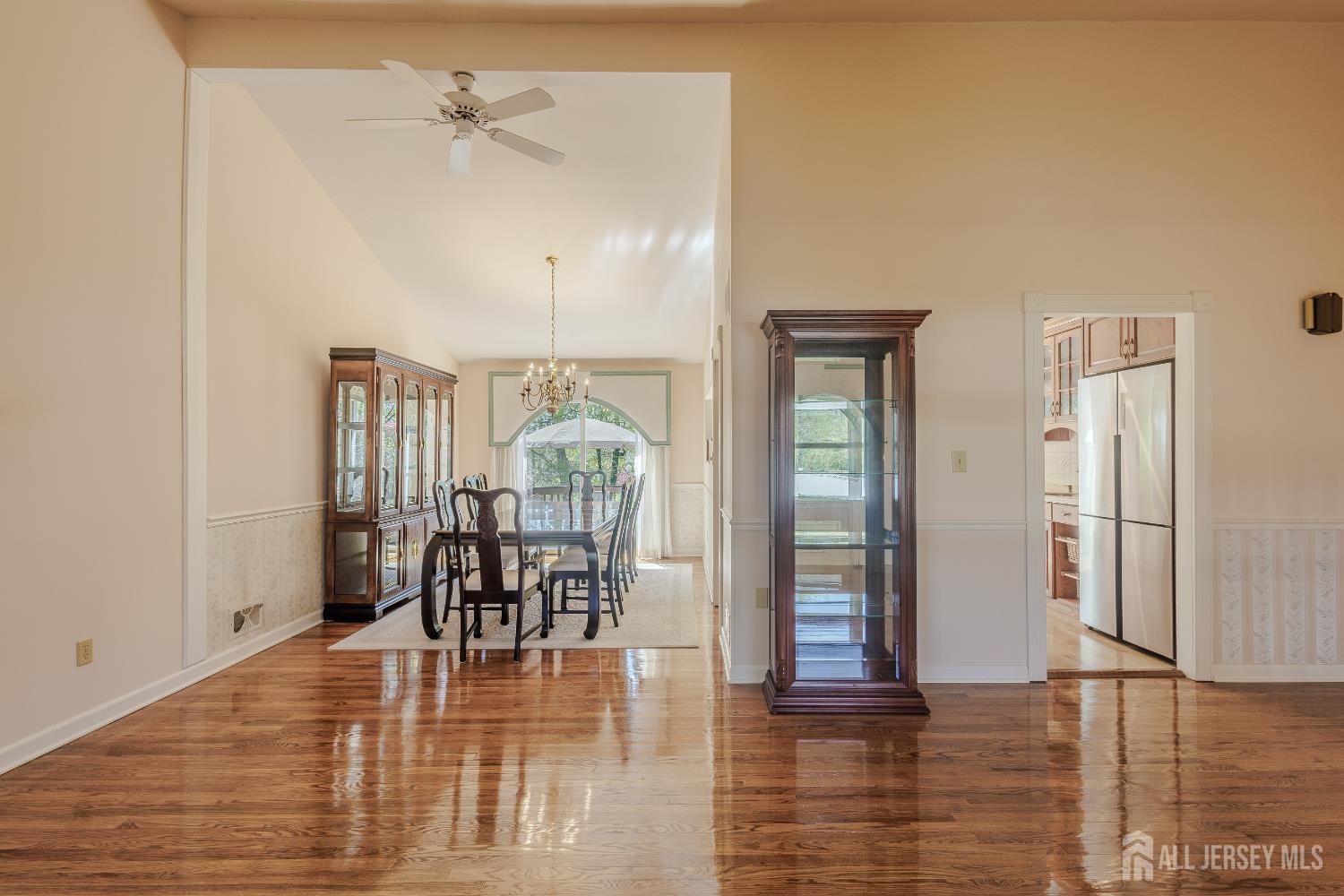 24 Clearview Road East Brunswick, NJ 08816 - Photo 3 of 37