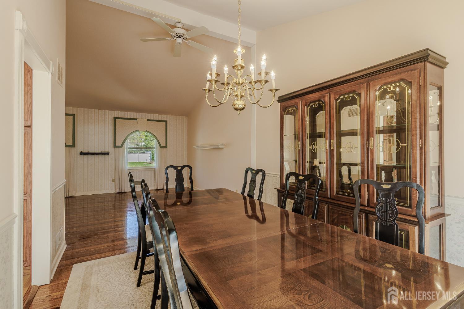 24 Clearview Road East Brunswick, NJ 08816 - Photo 8 of 37