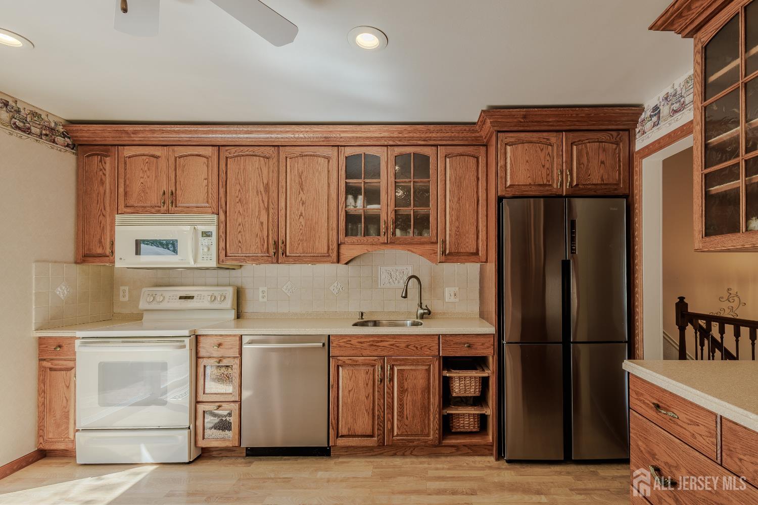 24 Clearview Road East Brunswick, NJ 08816 - Photo 10 of 37