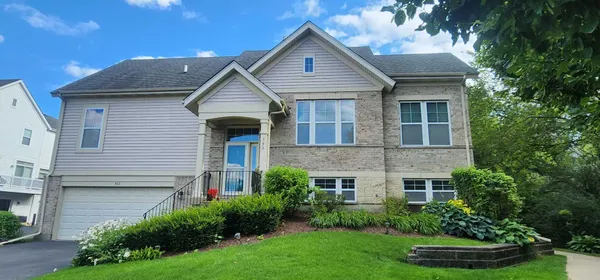 $3,250 | 982 Indigo Court, Hanover Park, IL 60133
