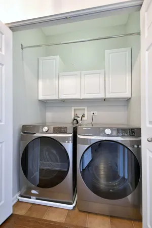$3,250 | 982 Indigo Court, Hanover Park, IL 60133