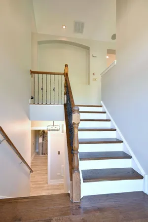 $3,250 | 982 Indigo Court, Hanover Park, IL 60133