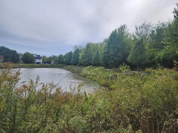 $3,250 | 982 Indigo Court, Hanover Park, IL 60133