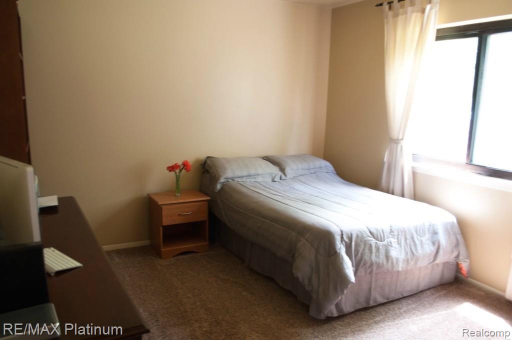 43443 Proctor Road Canton, MI 48188 - Photo 20 of 29 11 1st floor bedroom1.jpg