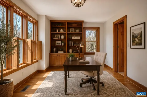 $650,000 | 472 Horseshoe Mountain Road, Roseland, VA 22967