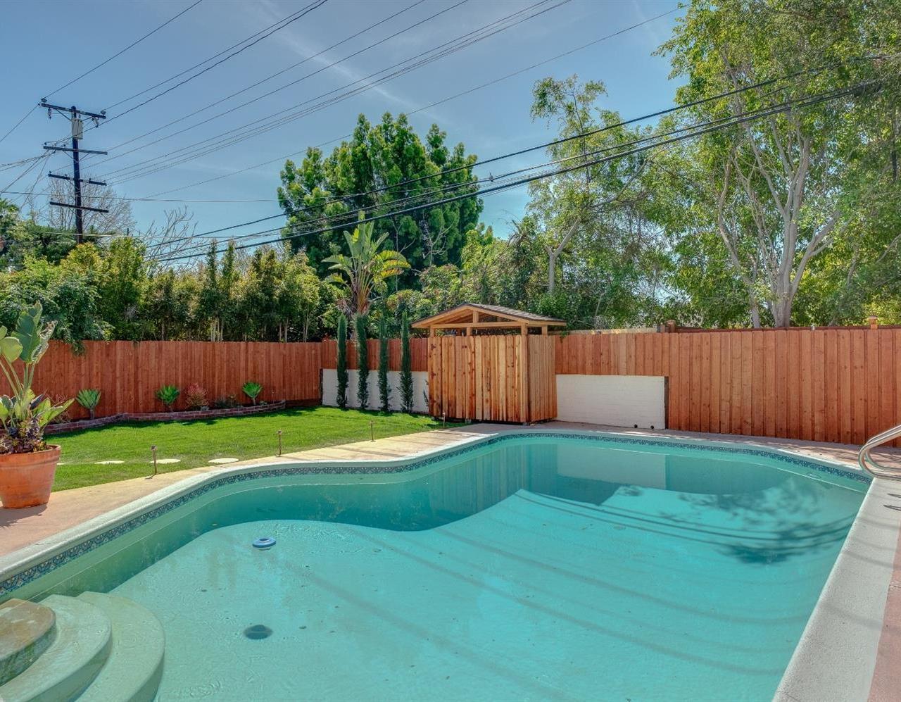 2054 Galbreth Road Pasadena, CA 91104 - Photo 22 of 26 Gallery Image 22