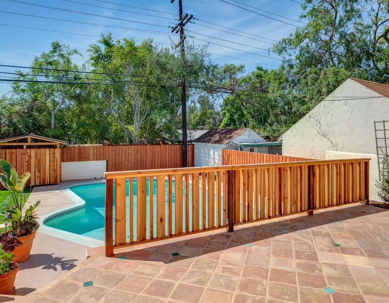 2054 Galbreth Road Pasadena, CA 91104 - Photo 24 of 26 Gallery Image 24
