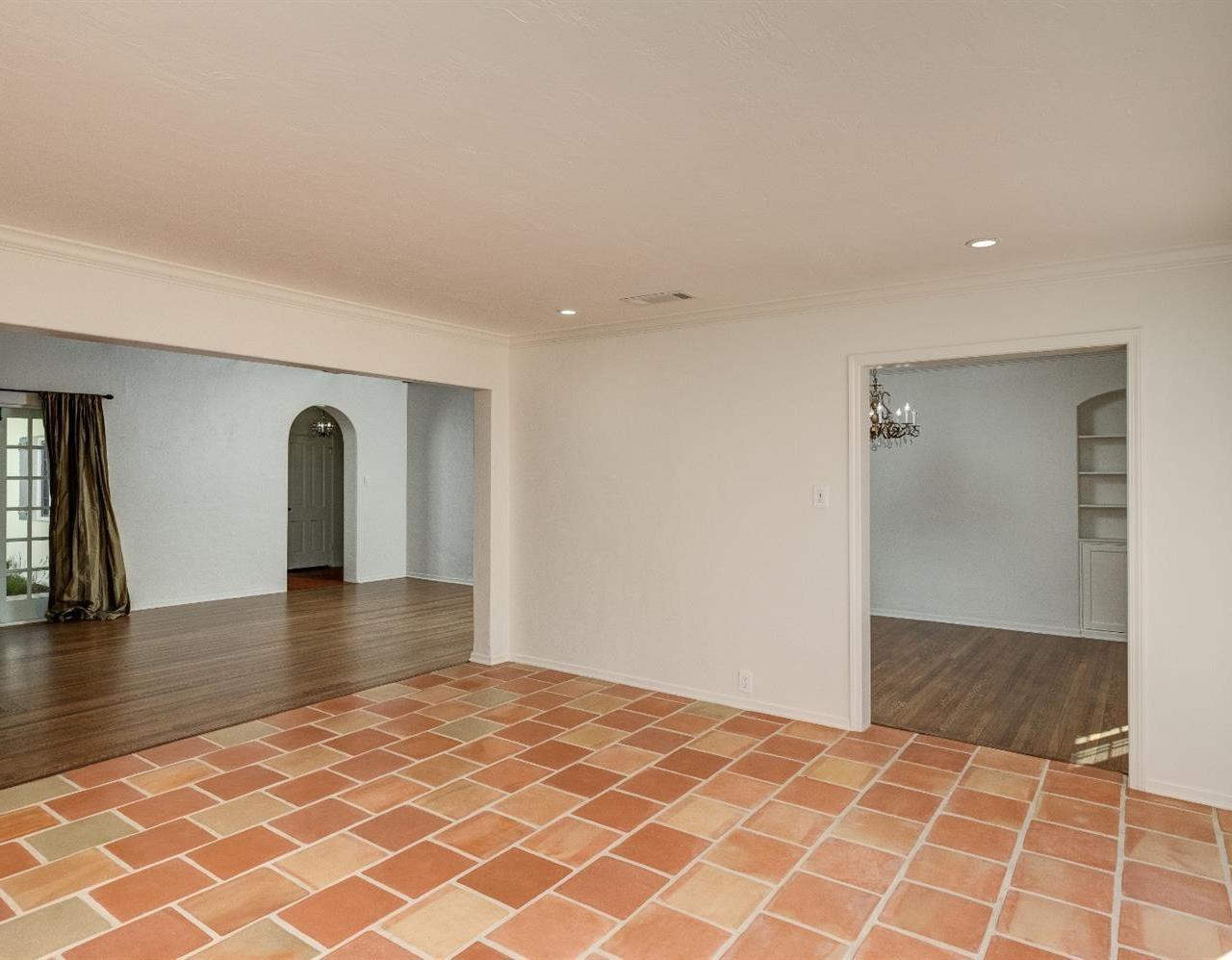 2054 Galbreth Road Pasadena, CA 91104 - Photo 8 of 26 Gallery Image 8