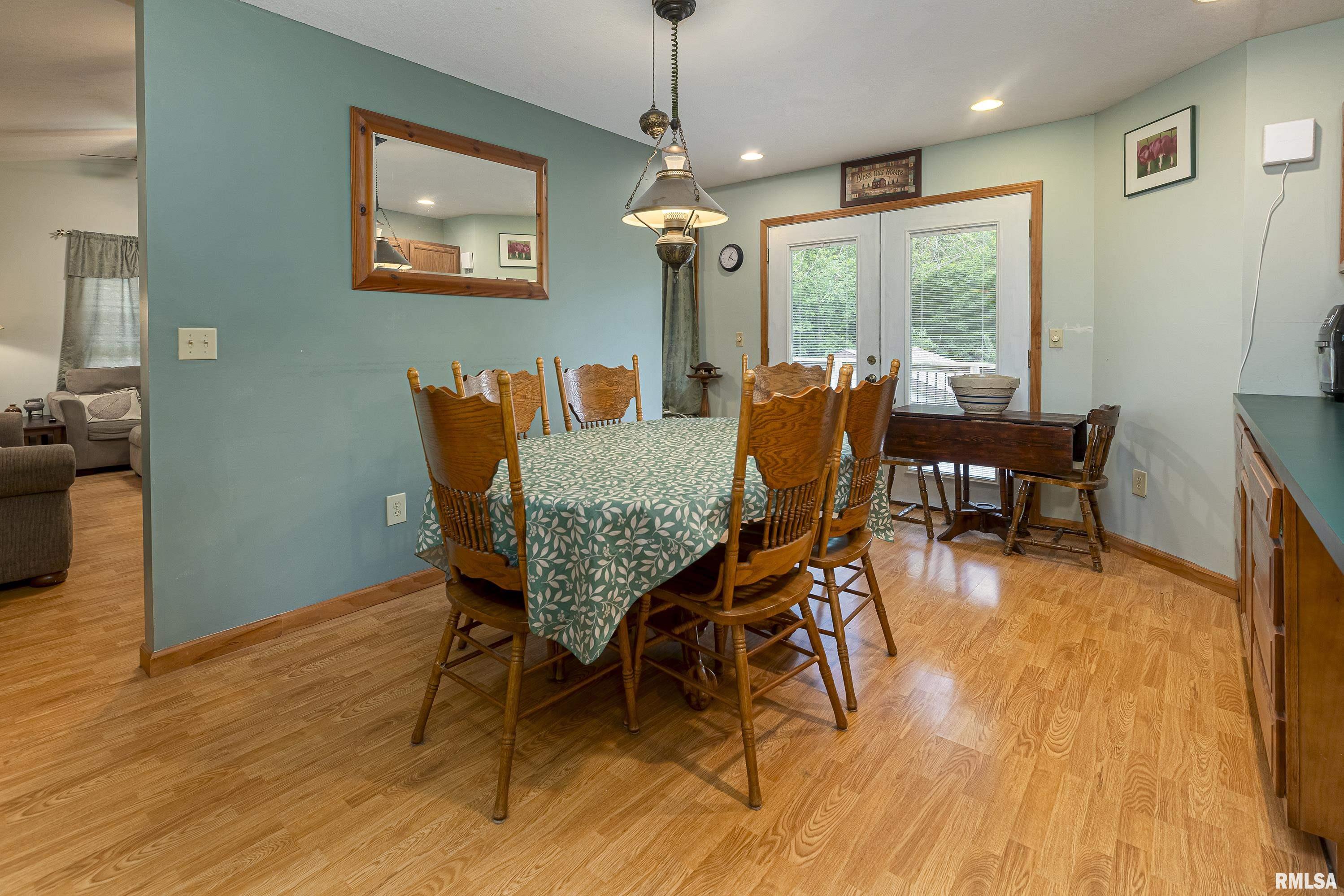 4040 Boskydell Road Carbondale, IL 62903 - Photo 12 of 45 Gallery Image 12