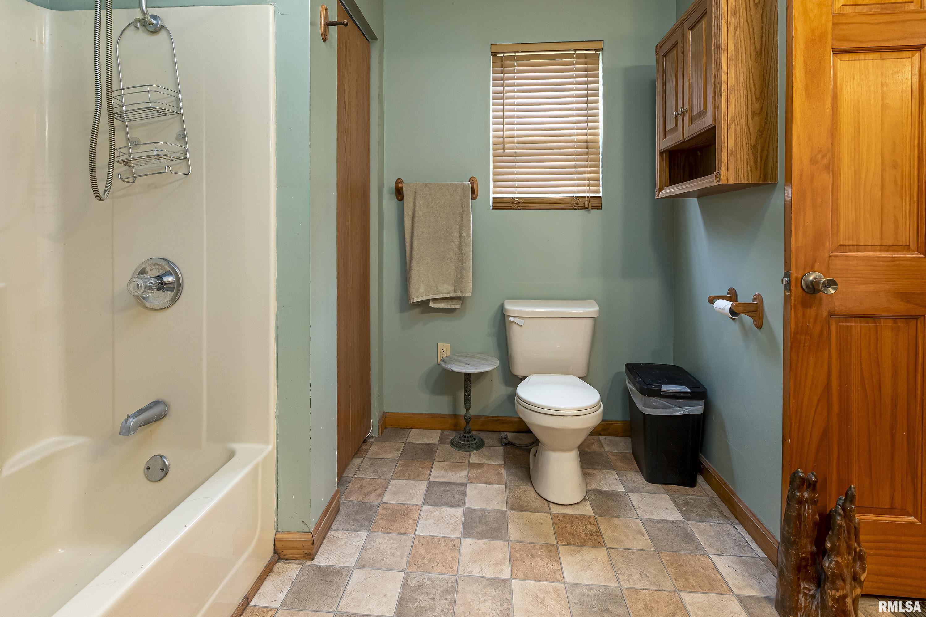 4040 Boskydell Road Carbondale, IL 62903 - Photo 17 of 45 Gallery Image 17