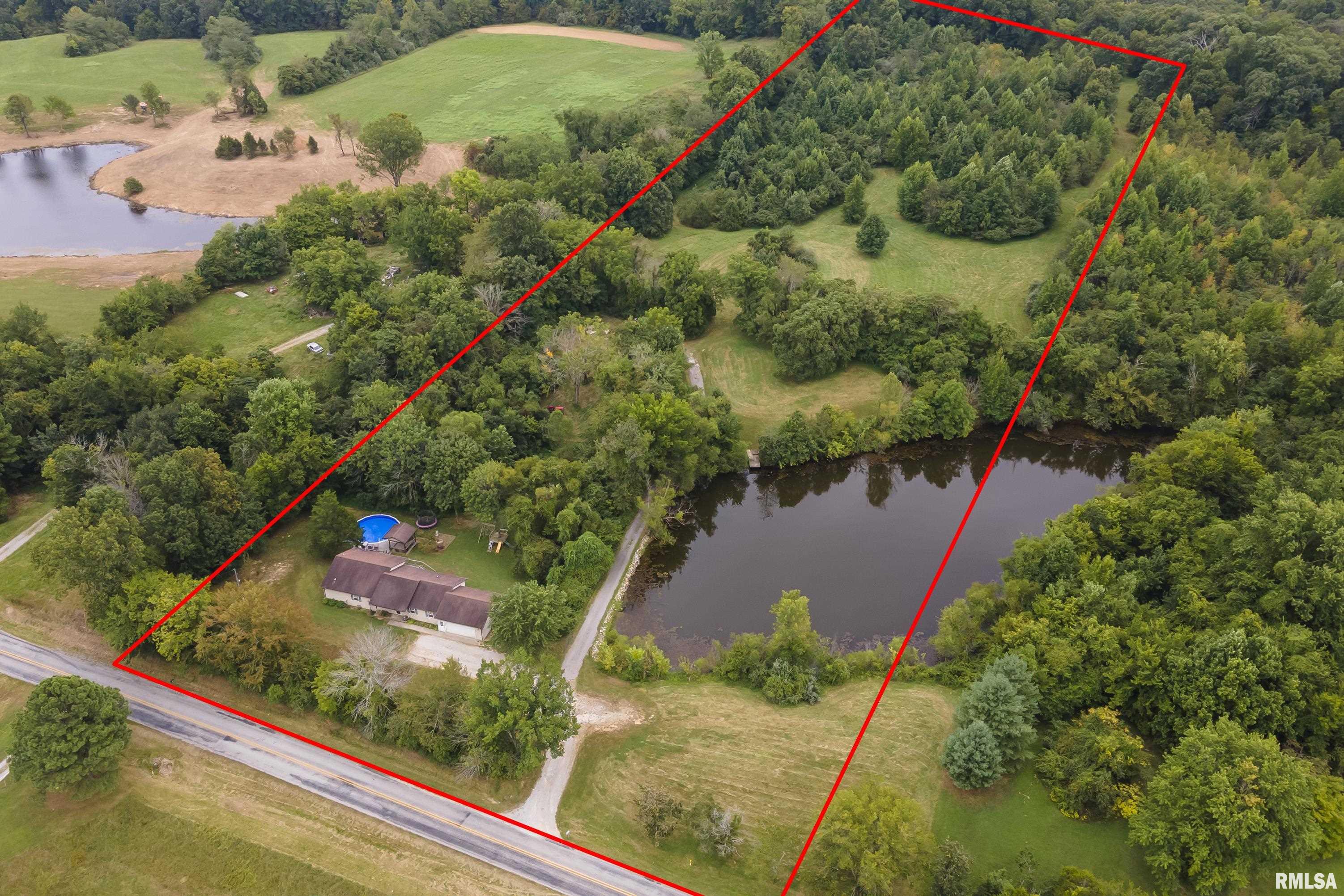 4040 Boskydell Road Carbondale, IL 62903 - Photo 2 of 45 Gallery Image 2